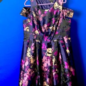 Beautiful purple Jessica Howard cocktail dress.